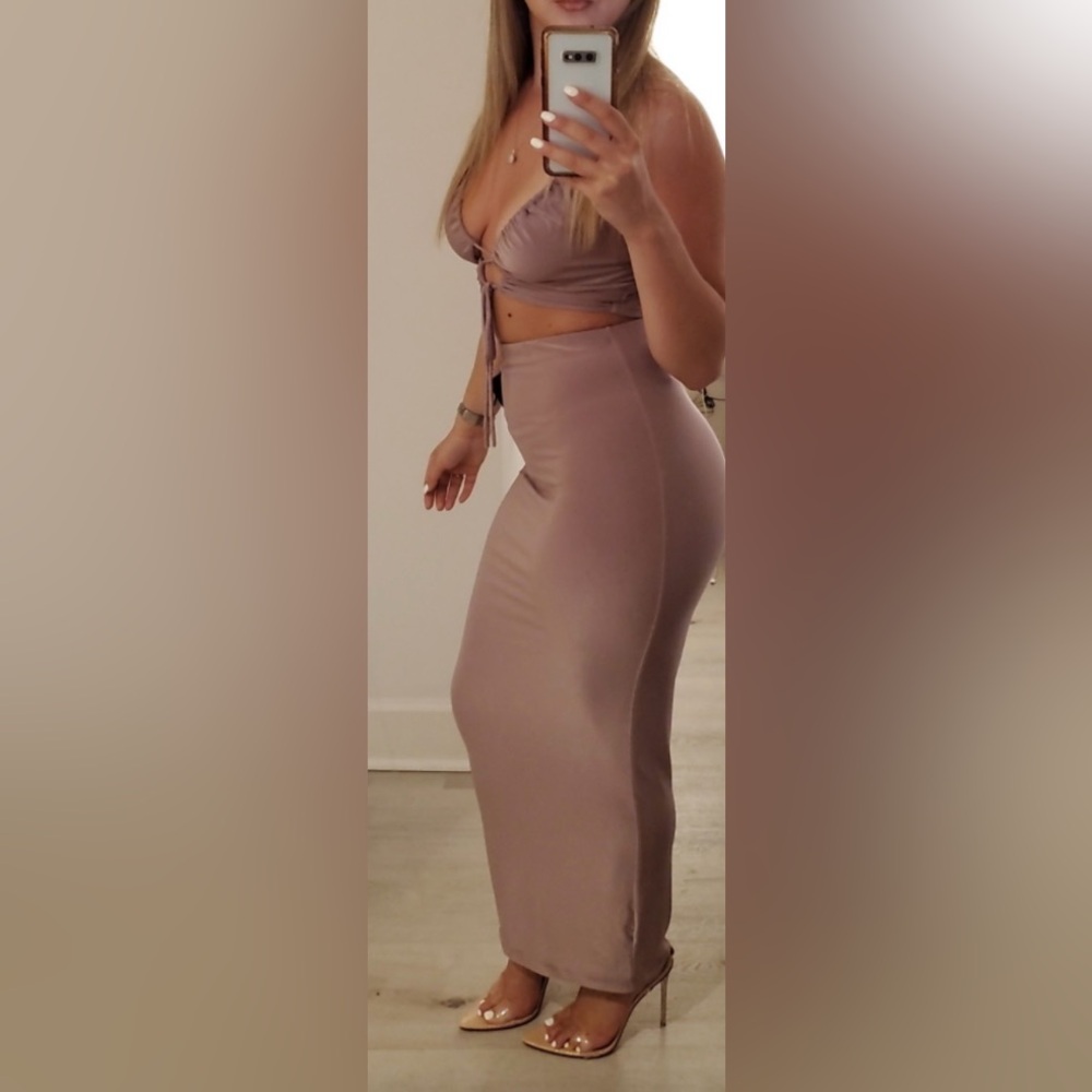 Two piece set - Picture 4 of 4